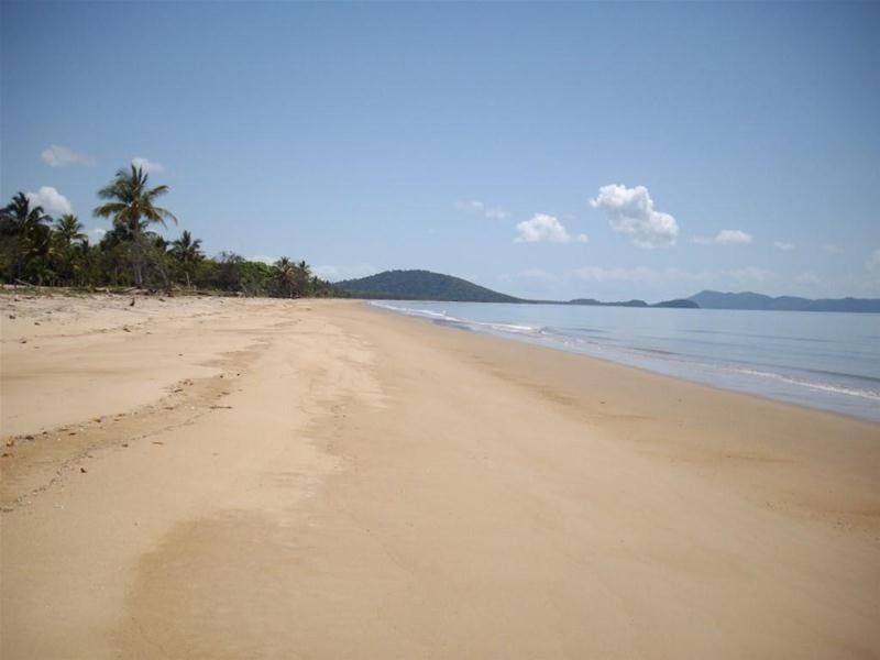 Lot 2, 50 Taylor Street, Tully Heads QLD 4854