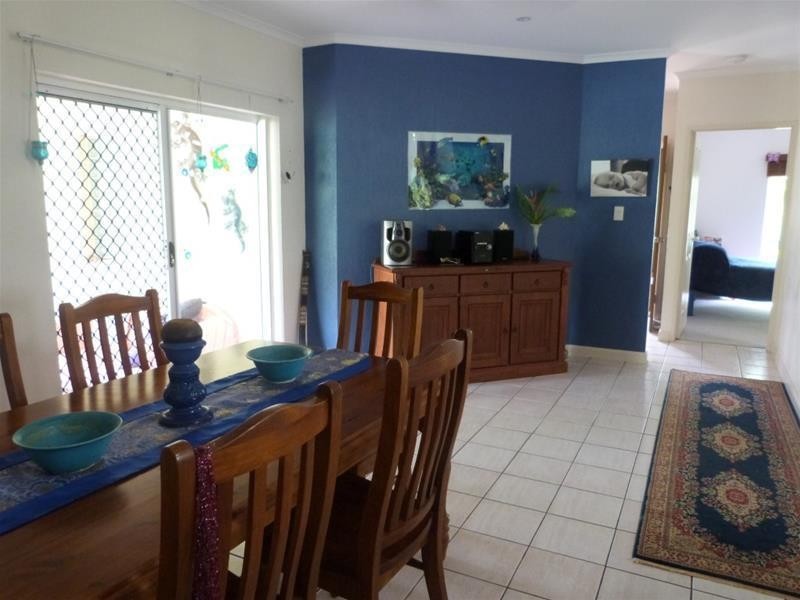 4 Hutchison Close, Mission Beach QLD 4852