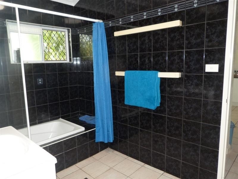 4 Hutchison Close, Mission Beach QLD 4852