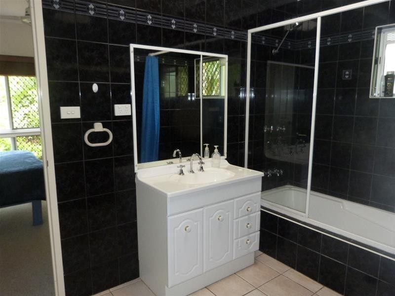 4 Hutchison Close, Mission Beach QLD 4852