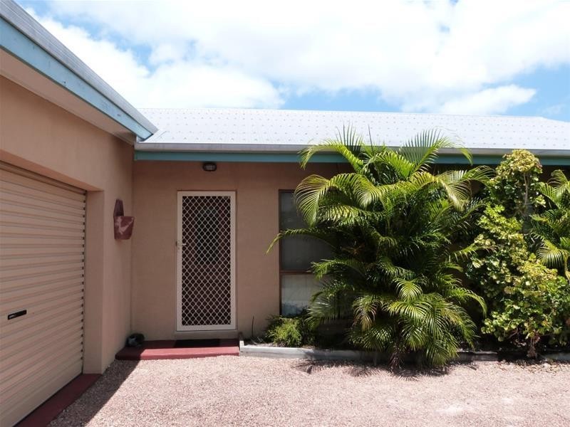50 Holland Street, Wongaling Beach QLD 4852