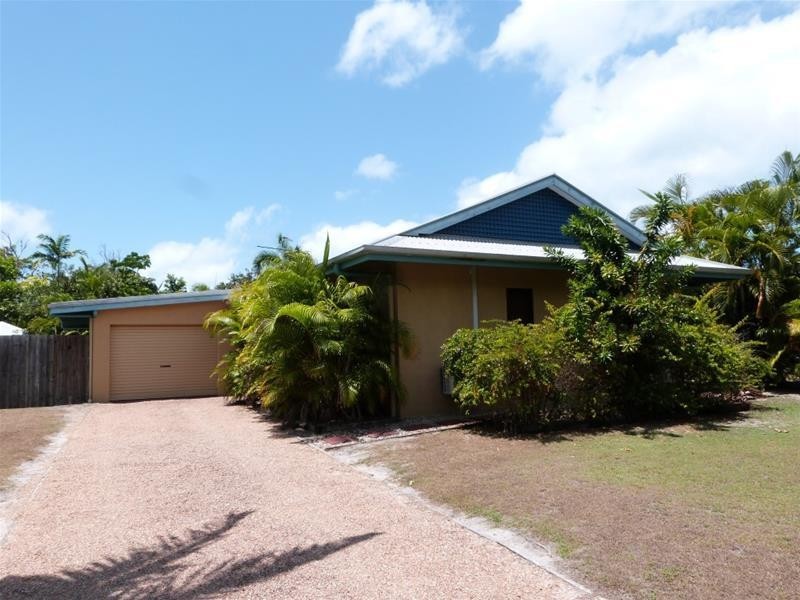 50 Holland Street, Wongaling Beach QLD 4852