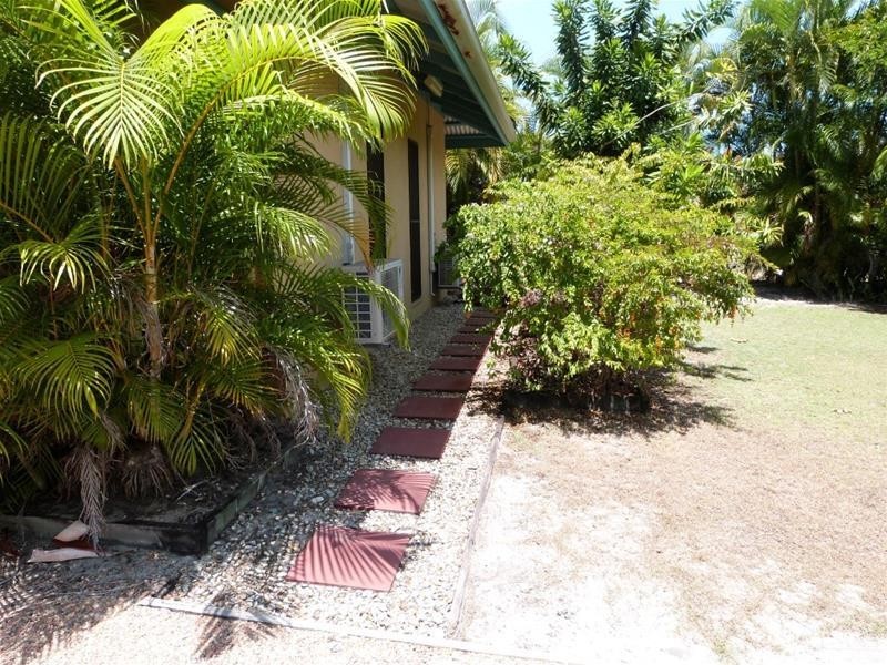 50 Holland Street, Wongaling Beach QLD 4852