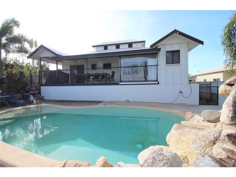 14 Genoa Court, South Mission Beach QLD 4852