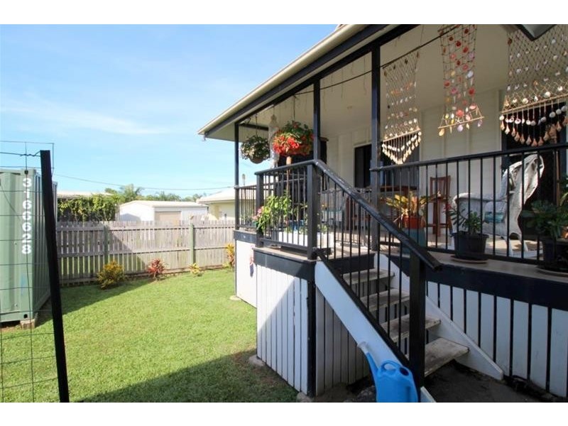 14 Genoa Court, South Mission Beach QLD 4852