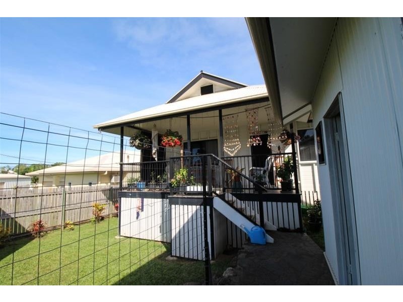 14 Genoa Court, South Mission Beach QLD 4852