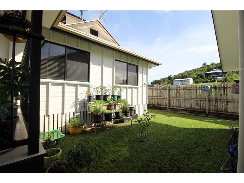 14 Genoa Court, South Mission Beach QLD 4852