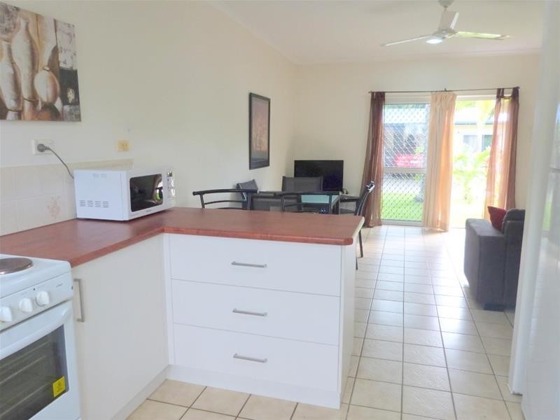 2/16 Wongaling Beach Road, Wongaling Beach QLD 4852