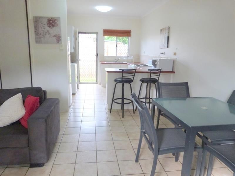 2/16 Wongaling Beach Road, Wongaling Beach QLD 4852