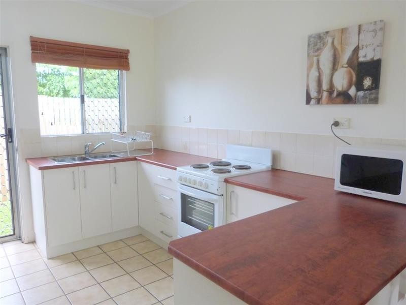 2/16 Wongaling Beach Road, Wongaling Beach QLD 4852