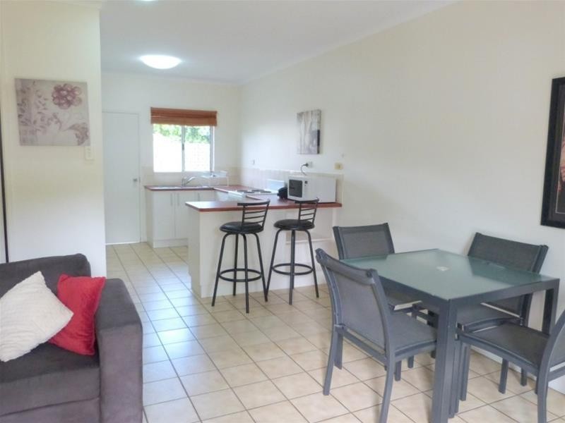 2/16 Wongaling Beach Road, Wongaling Beach QLD 4852