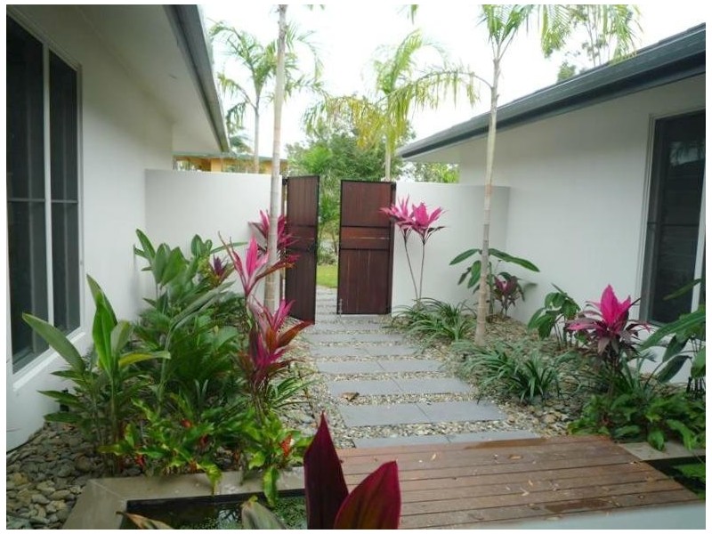 8 Koda Street, Wongaling Beach QLD 4852