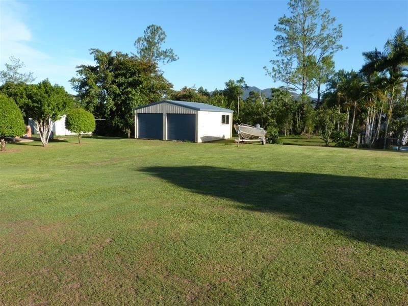 8 MJV McNamara Close, Bulgun QLD 4854