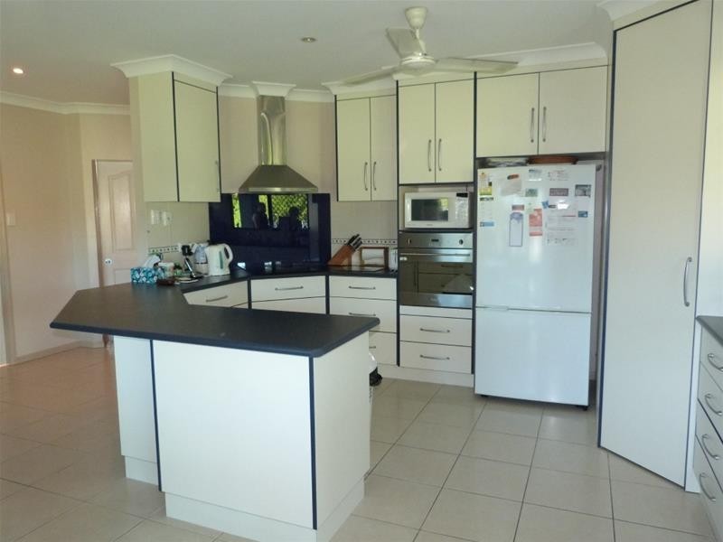 8 MJV McNamara Close, Bulgun QLD 4854