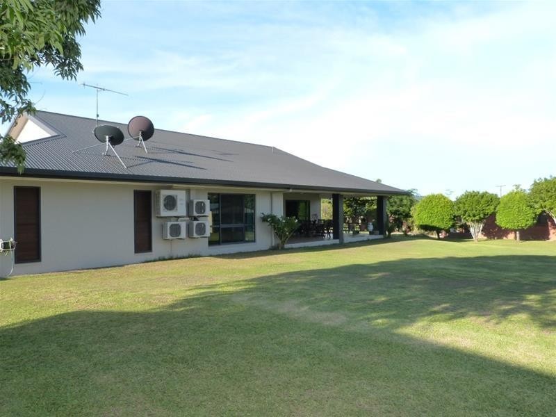 8 MJV McNamara Close, Bulgun QLD 4854