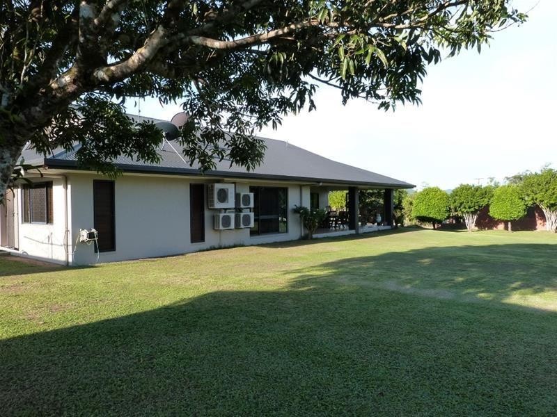 8 MJV McNamara Close, Bulgun QLD 4854