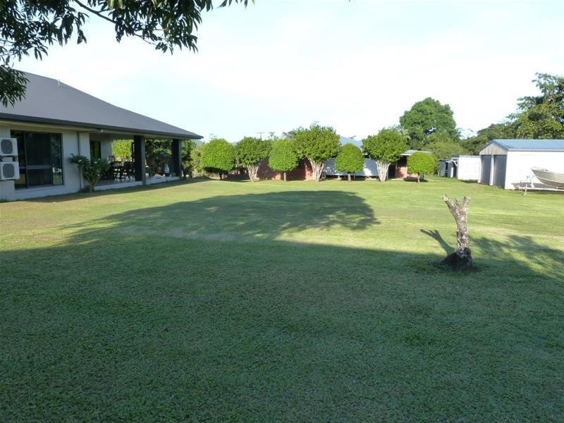 8 MJV McNamara Close, Bulgun QLD 4854