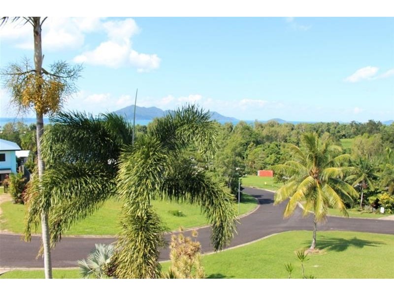 24 Dunkalli Crescent, Wongaling Beach QLD 4852