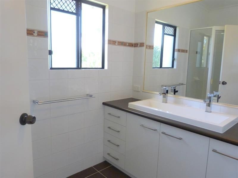 24 Dunkalli Crescent, Wongaling Beach QLD 4852