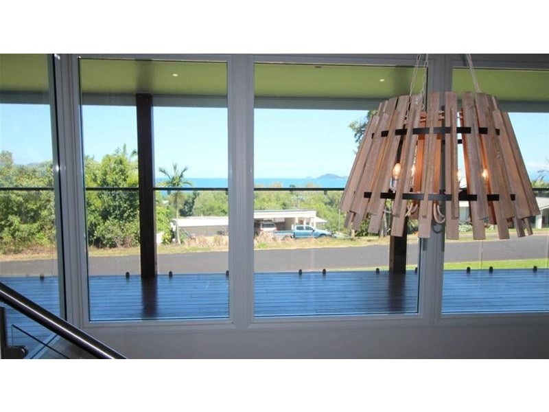 43 Mission Drive, South Mission Beach QLD 4852