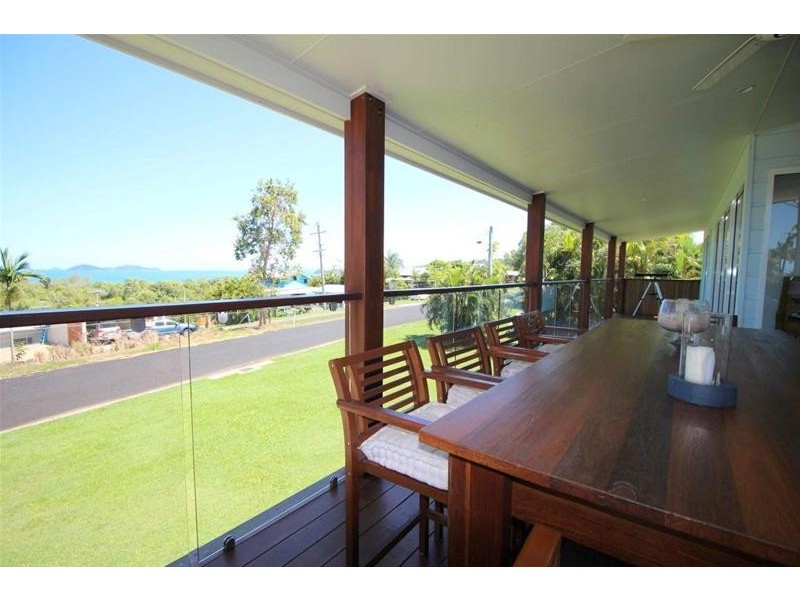 43 Mission Drive, South Mission Beach QLD 4852