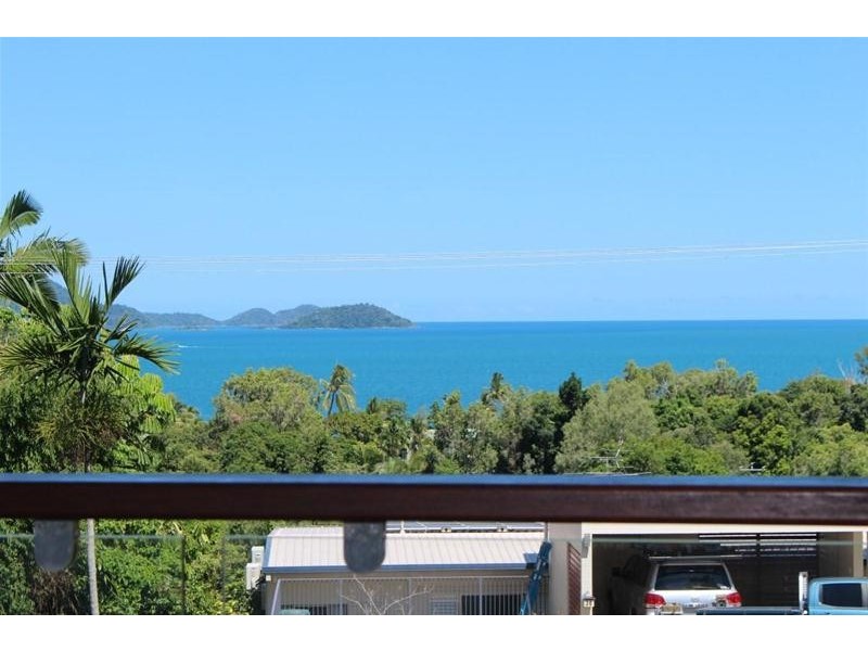 43 Mission Drive, South Mission Beach QLD 4852