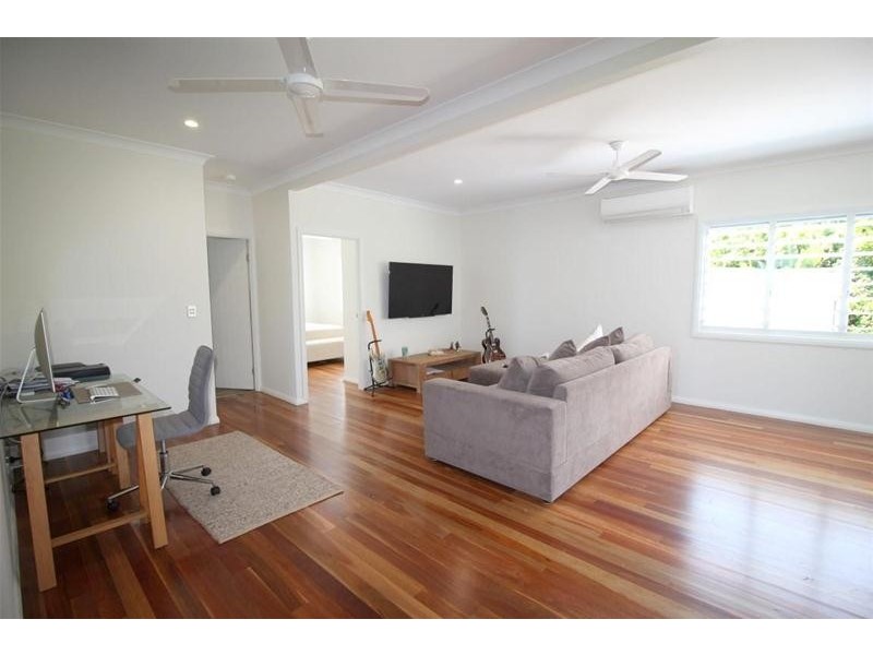 43 Mission Drive, South Mission Beach QLD 4852