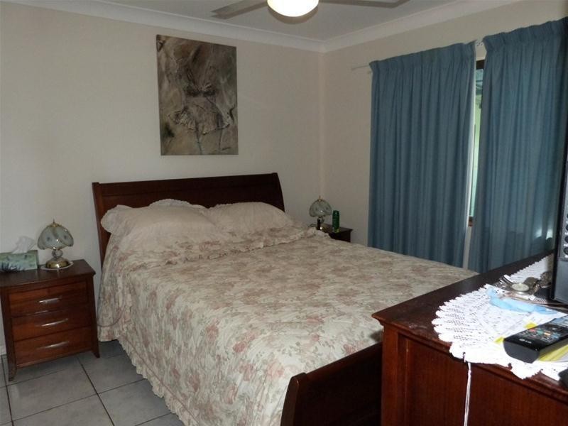 41 Taylor Street, Tully Heads QLD 4854