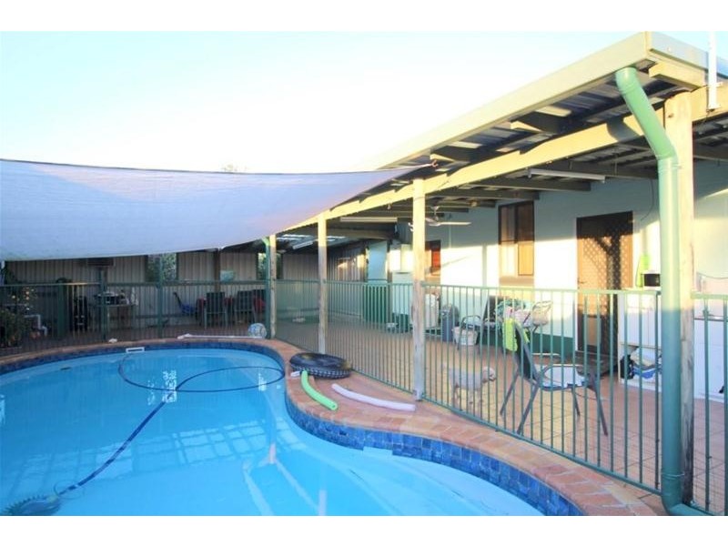 41 Taylor Street, Tully Heads QLD 4854