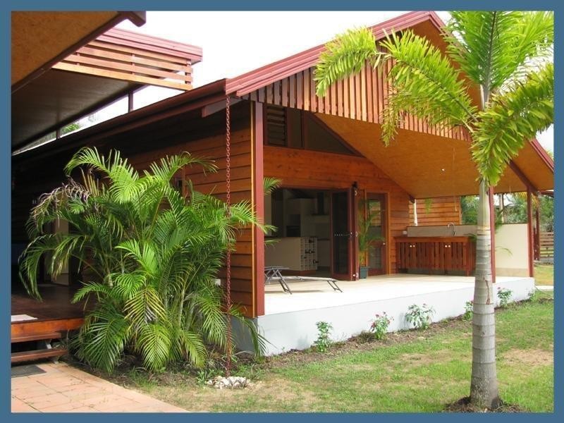 1 Rebecca Jane Parade, Kurrimine Beach QLD 4871