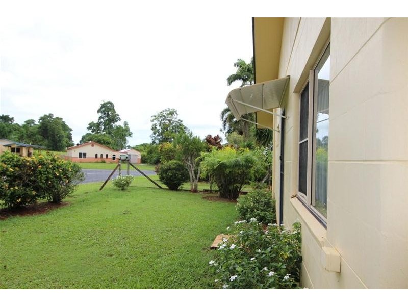 6 Yamala Close, Mission Beach QLD 4852