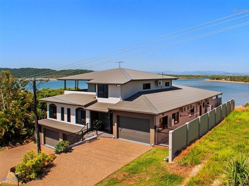 11 Maria Street, Flying Fish Point QLD 4860