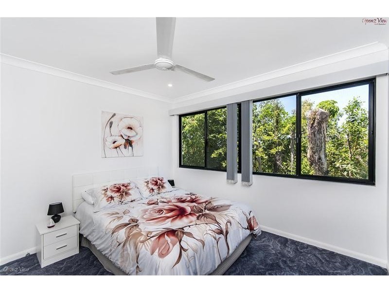 11 Maria Street, Flying Fish Point QLD 4860