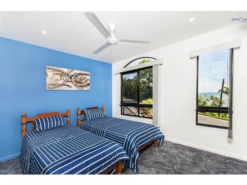 11 Maria Street, Flying Fish Point QLD 4860