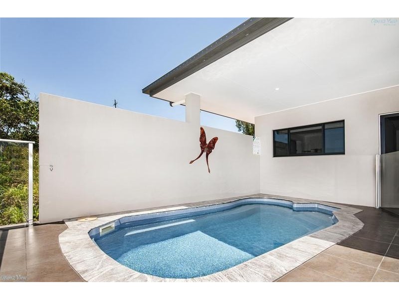 11 Maria Street, Flying Fish Point QLD 4860