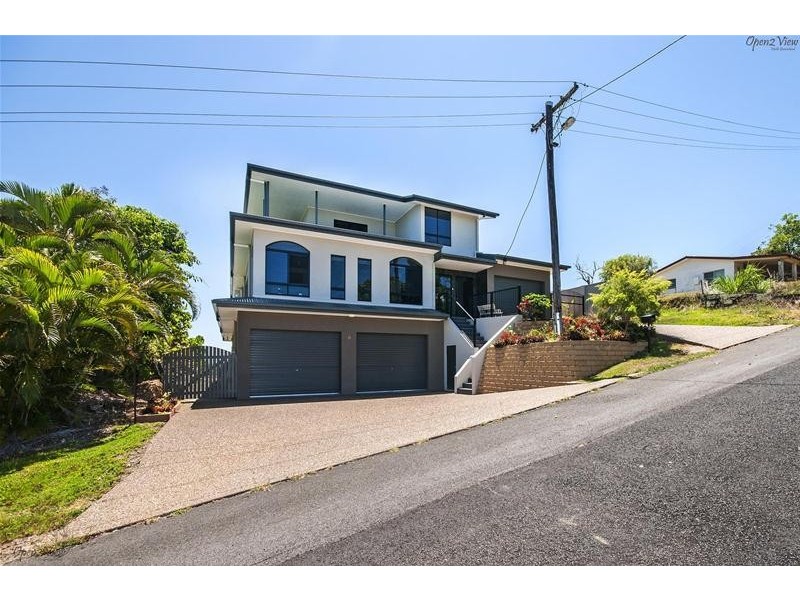 11 Maria Street, Flying Fish Point QLD 4860