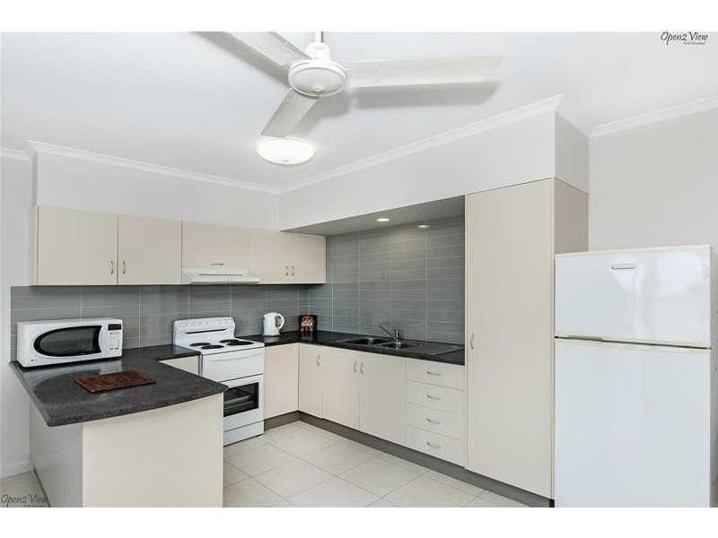 11 Maria Street, Flying Fish Point QLD 4860