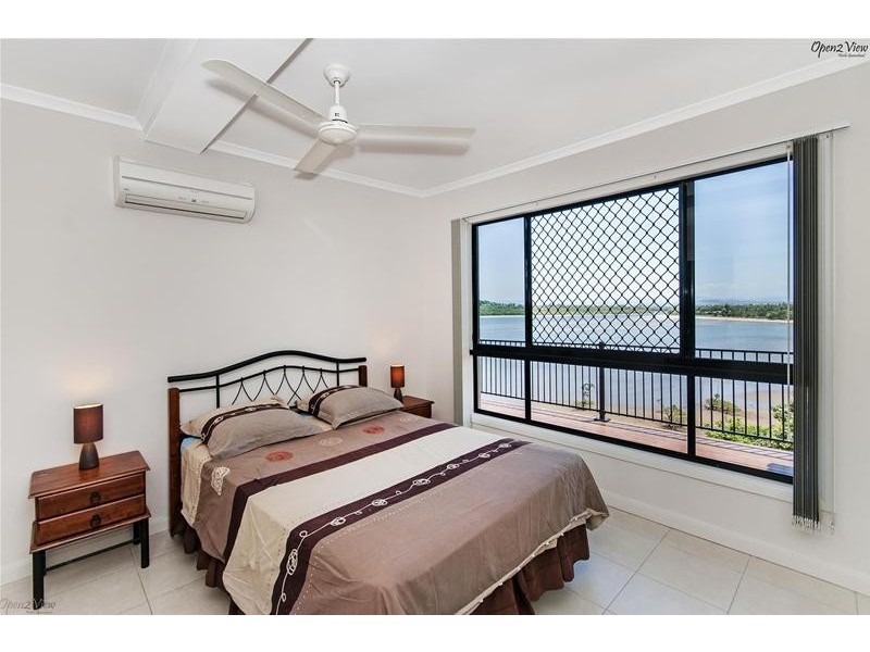 11 Maria Street, Flying Fish Point QLD 4860