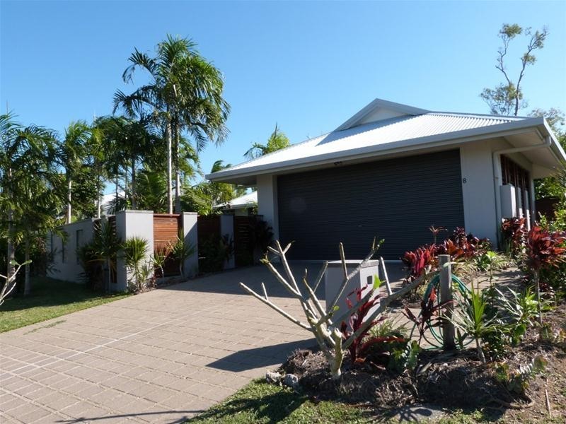 Mission Beach QLD 4852