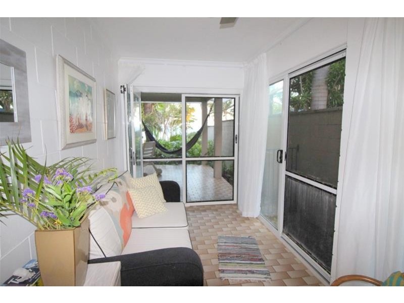 26 Kennedy Esplanade, South Mission Beach QLD 4852