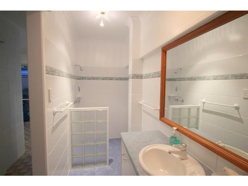 26 Kennedy Esplanade, South Mission Beach QLD 4852