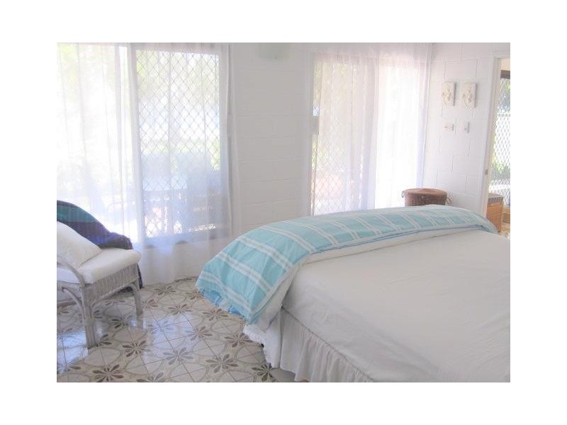 26 Kennedy Esplanade, South Mission Beach QLD 4852