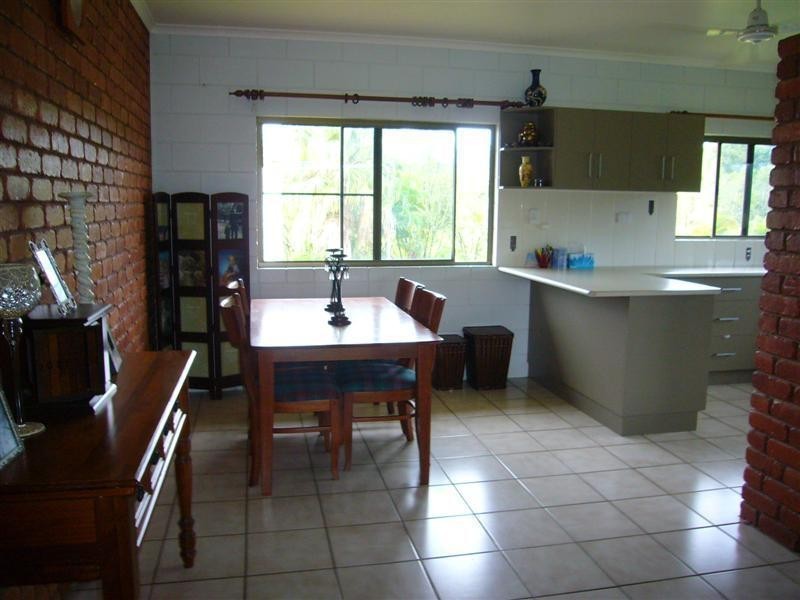 68 Meuanbah Road, Bombeeta QLD 4871