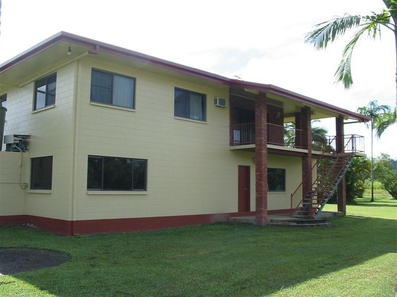 68 Meuanbah Road, Bombeeta QLD 4871