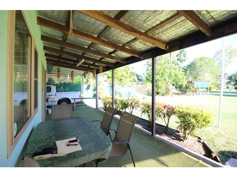 7 Tully Heads Road, Tully Heads QLD 4854