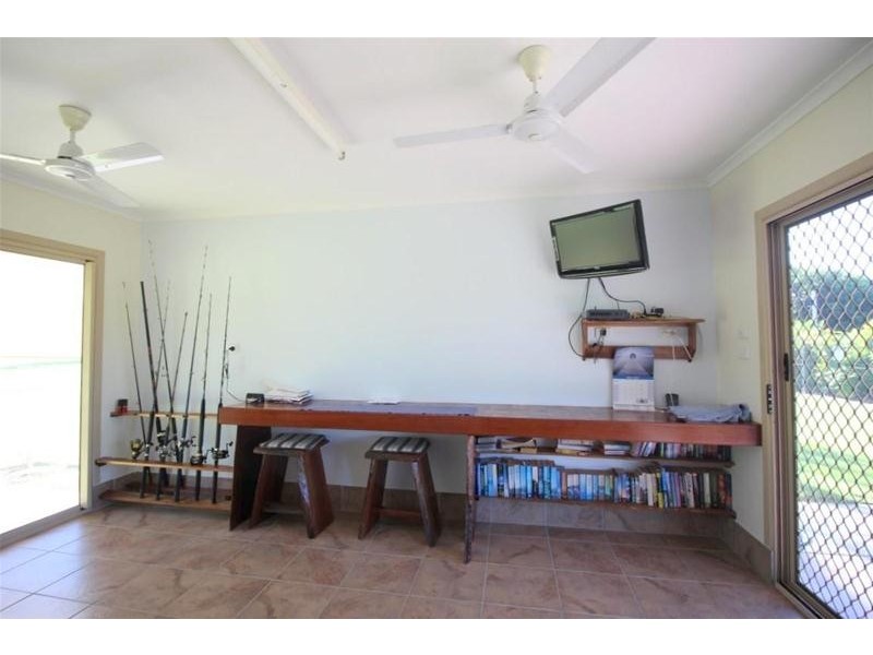 7 Tully Heads Road, Tully Heads QLD 4854