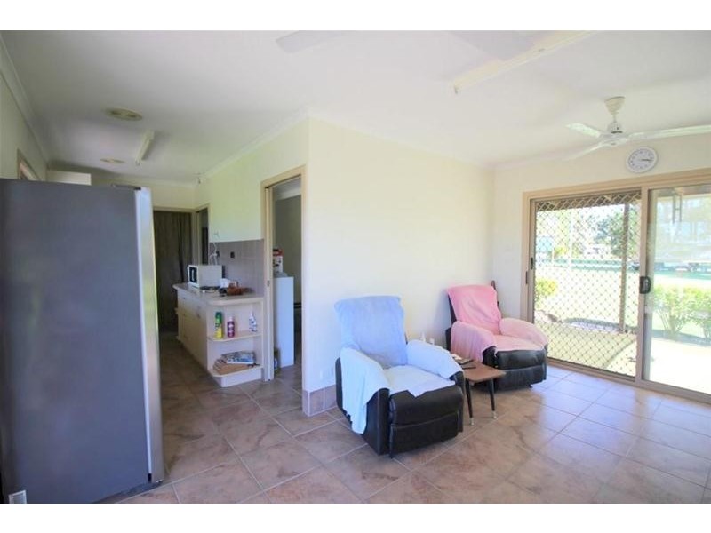 7 Tully Heads Road, Tully Heads QLD 4854