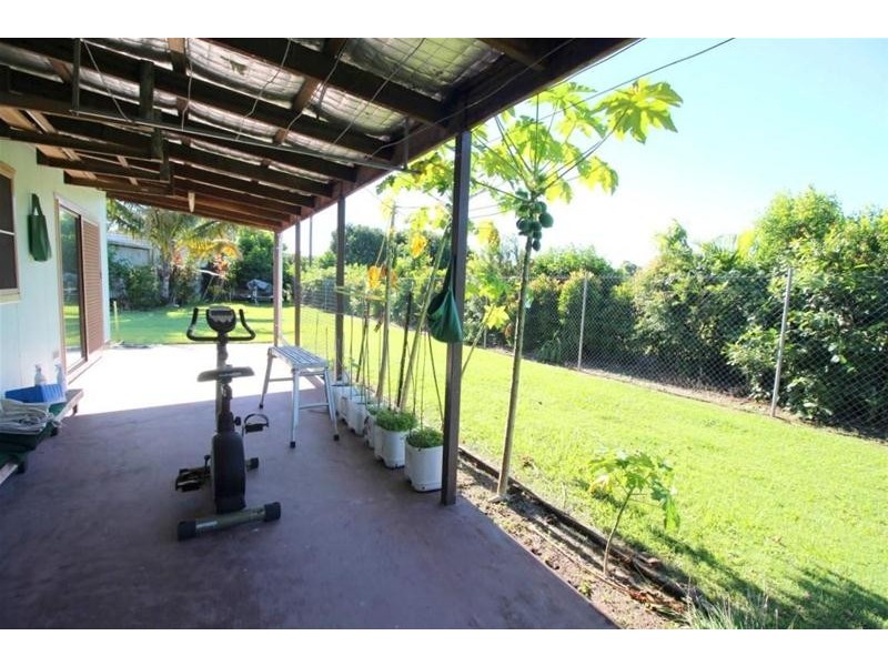 7 Tully Heads Road, Tully Heads QLD 4854