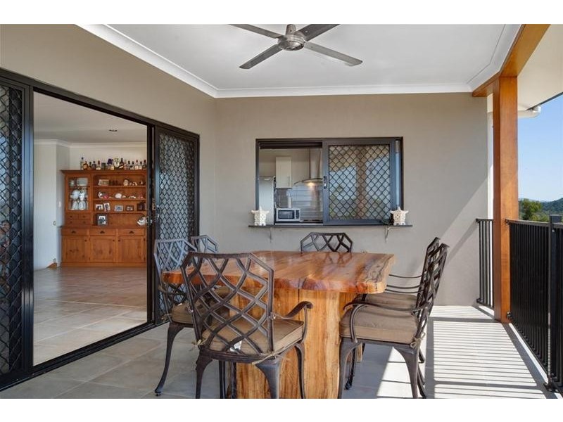 15 Riverside Terrace, South Mission Beach QLD 4852