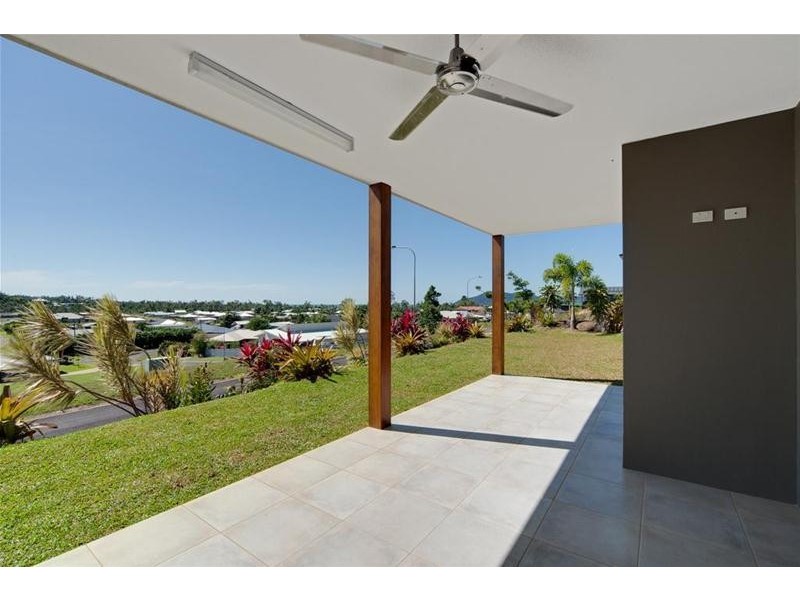 15 Riverside Terrace, South Mission Beach QLD 4852